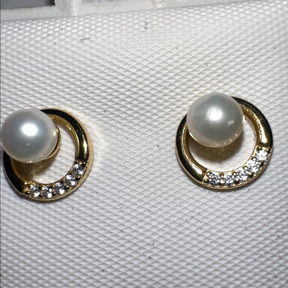 925/Gold Plated Cultured Freshwater Pearl & CZ Drop Stud Earrings - Picture 3 of 3